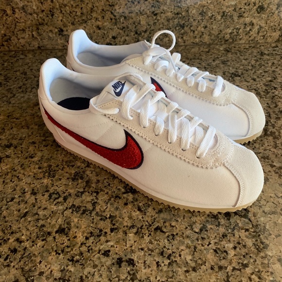 Nike Shoes - New Nike Women’s Cortez prem Size 9 white